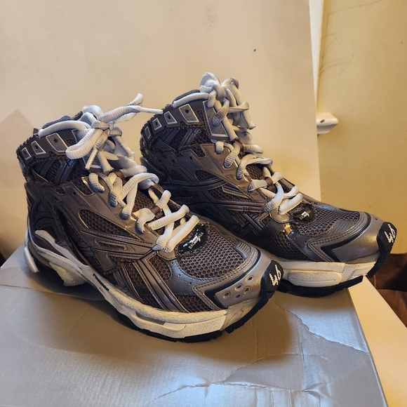 Balenciaga Runner High-Top Sneakers size 13 BNWB - Picture 7 of 16